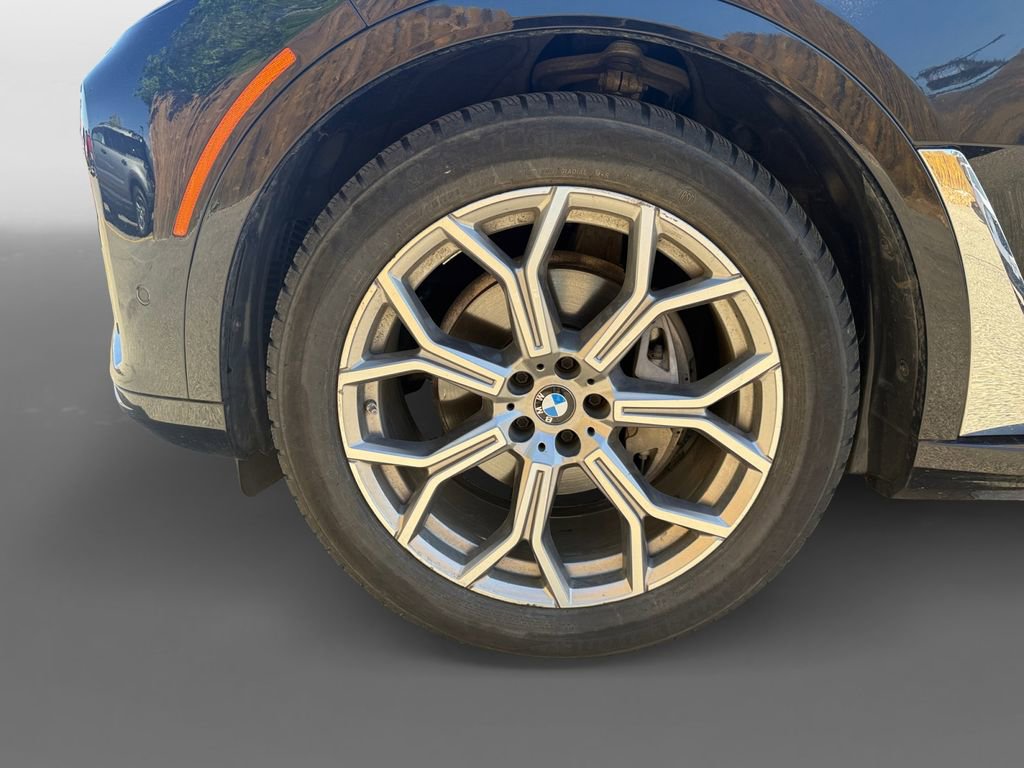 Used 2020 BMW X7 xDrive40i w/ Cold Weather Package AWD/4WD image 16