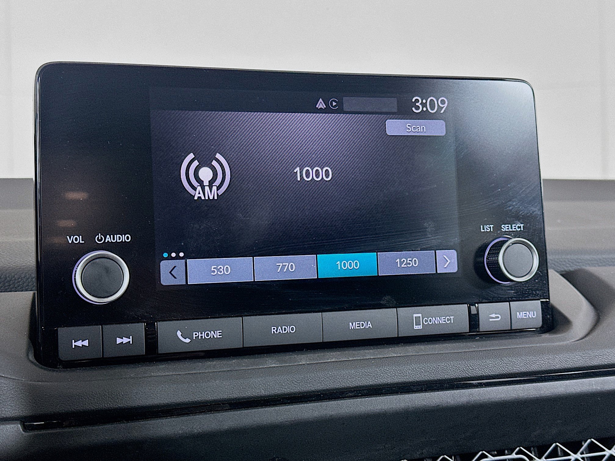 Used 2024 Honda Accord EX image 19
