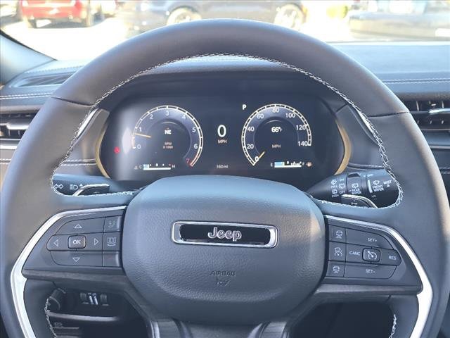 New 2025 Jeep Grand Cherokee Limited w/ Black Appearance Package image 13