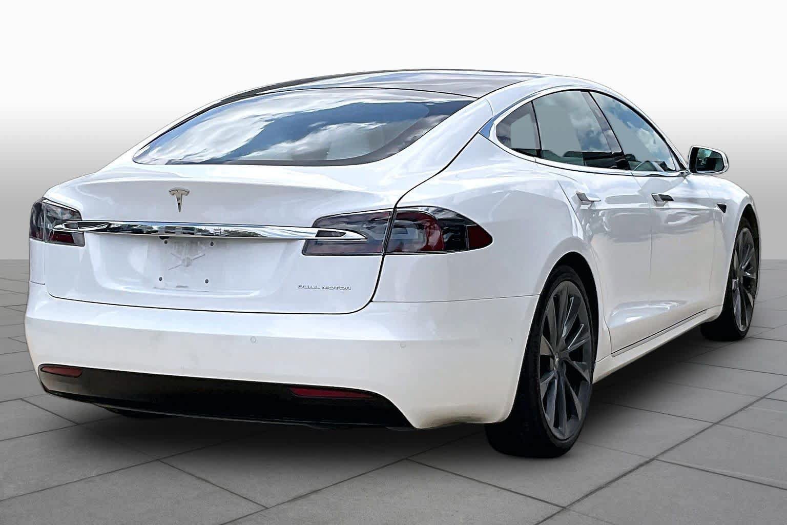Used 2021 Tesla Model S Long Range Plus AWD/4WD image 11