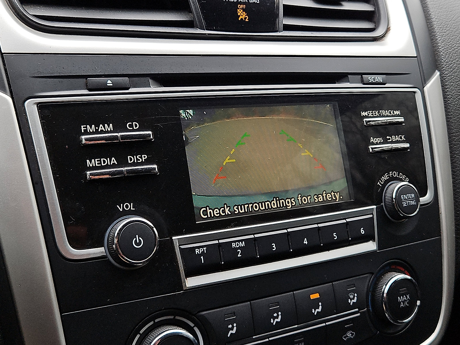 Used 2016 Nissan Altima 2.5 SR w/ LED Appearance Package image 16