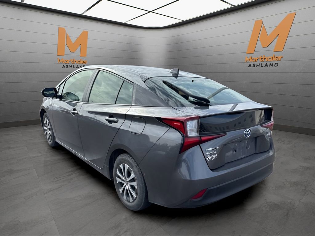 Used 2019 Toyota Prius XLE image 4