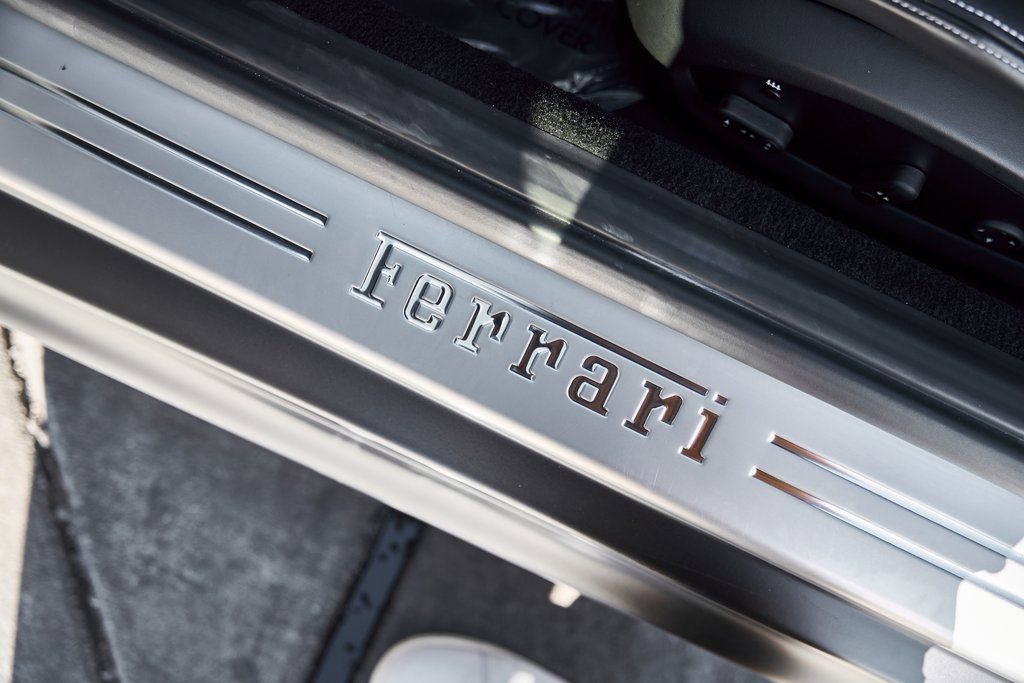 Used 2019 Ferrari 812 Superfast image 32