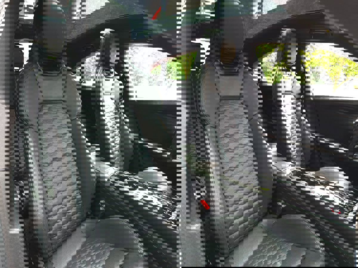 Used 2024 Audi e-tron GT Premium Plus w/ Performance Package image 21