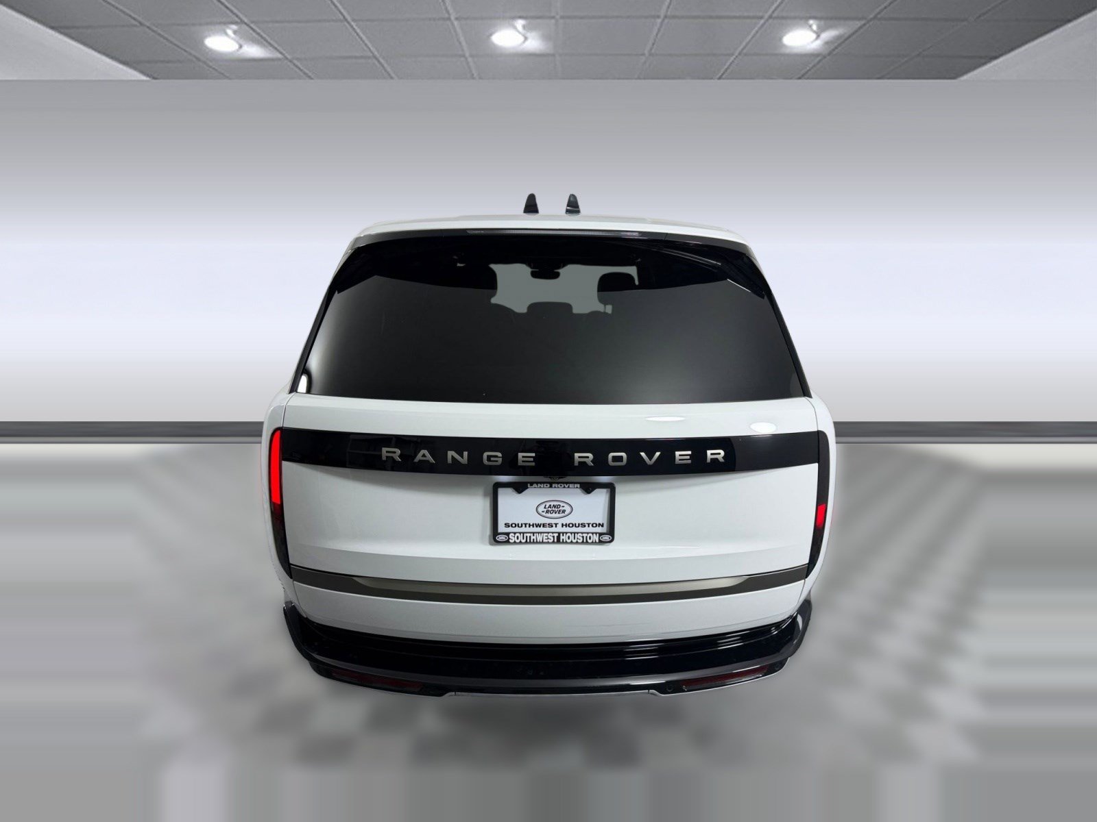 New 2026 Land Rover Range Rover Long Wheelbase SE AWD/4WD image 10