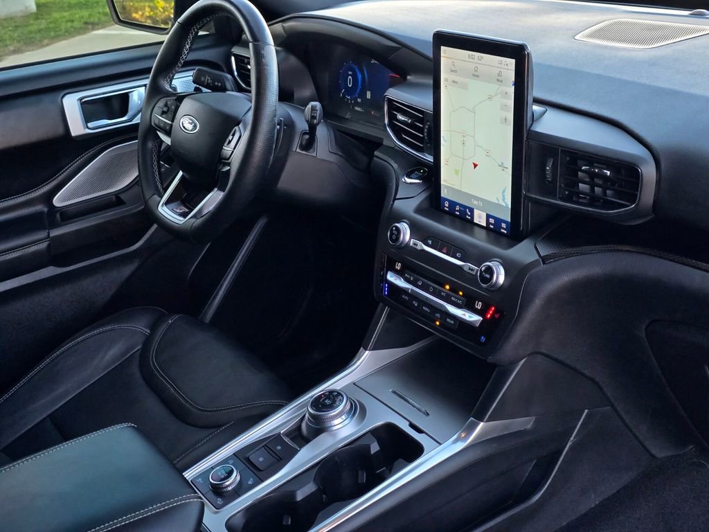Used 2020 Ford Explorer ST w/ ST Street Pack image 35