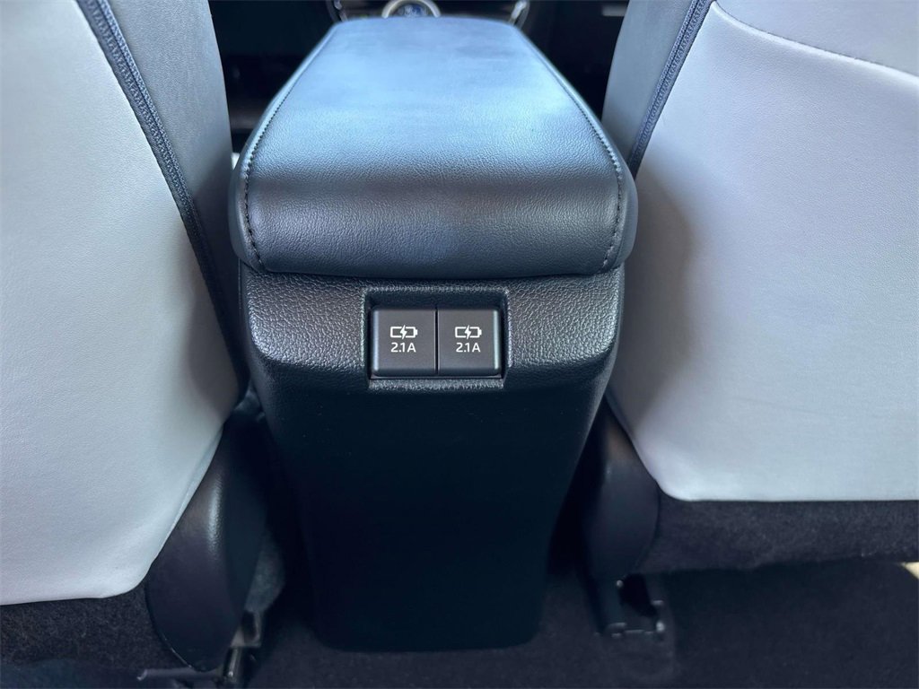 Used 2020 Toyota Prius Prime XLE image 13