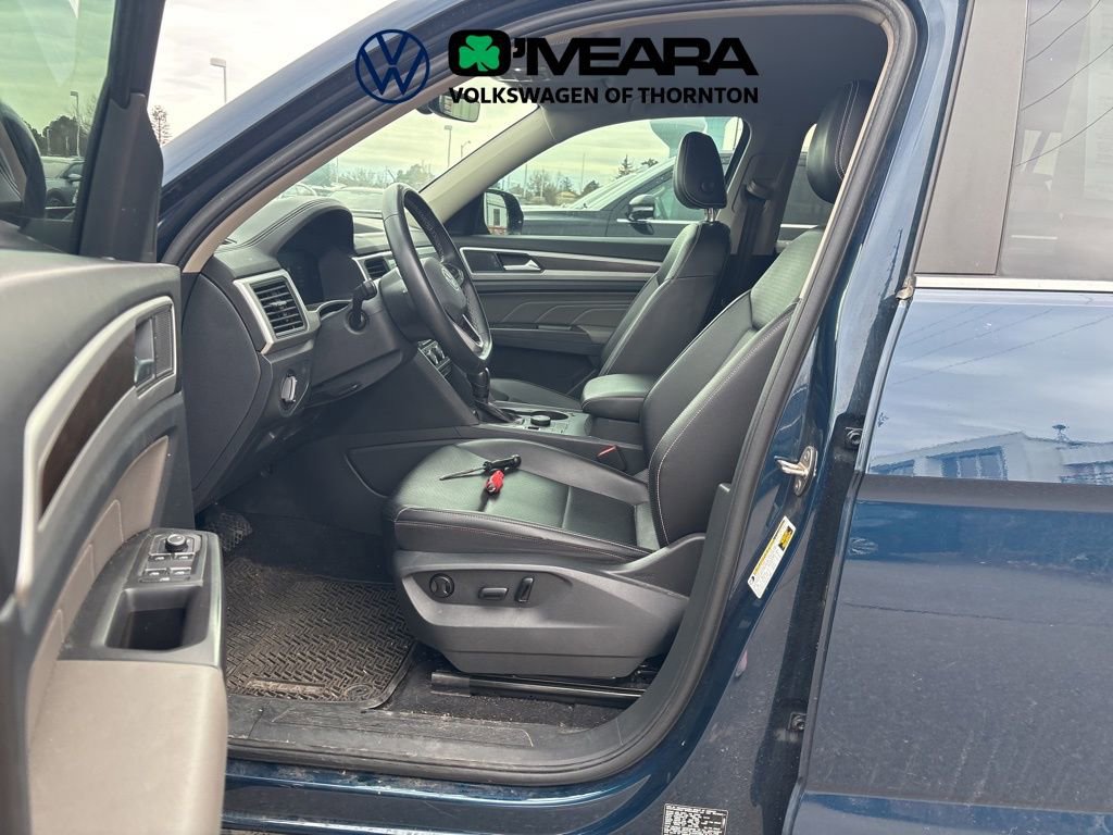 Used 2022 Volkswagen Atlas SE image 3