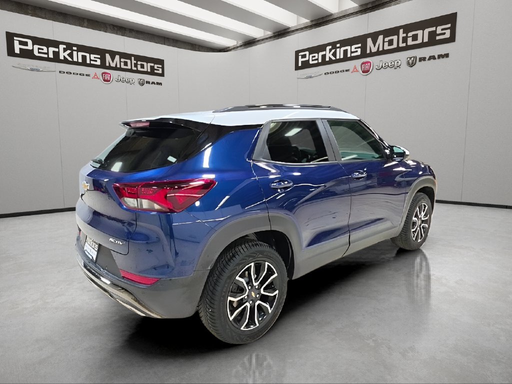 Used 2023 Chevrolet TrailBlazer ACTIV w/ Sun and Liftgate Package AWD/4WD image 5