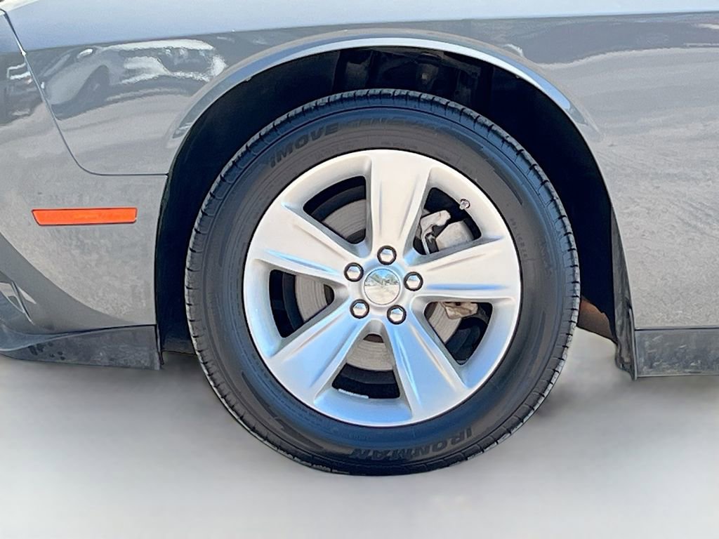 Used 2023 Dodge Challenger SXT image 29