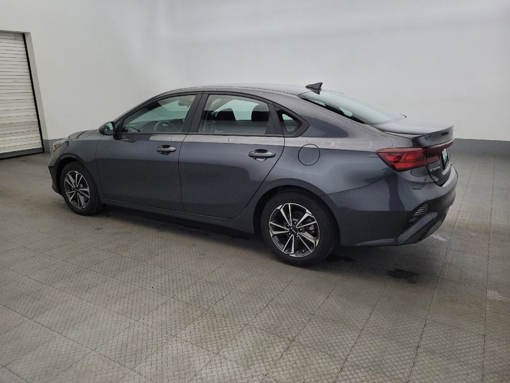Used 2023 Kia Forte LXS image 3