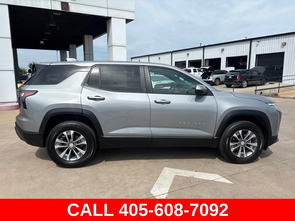 Used 2025 Chevrolet Equinox LT FWD image 25