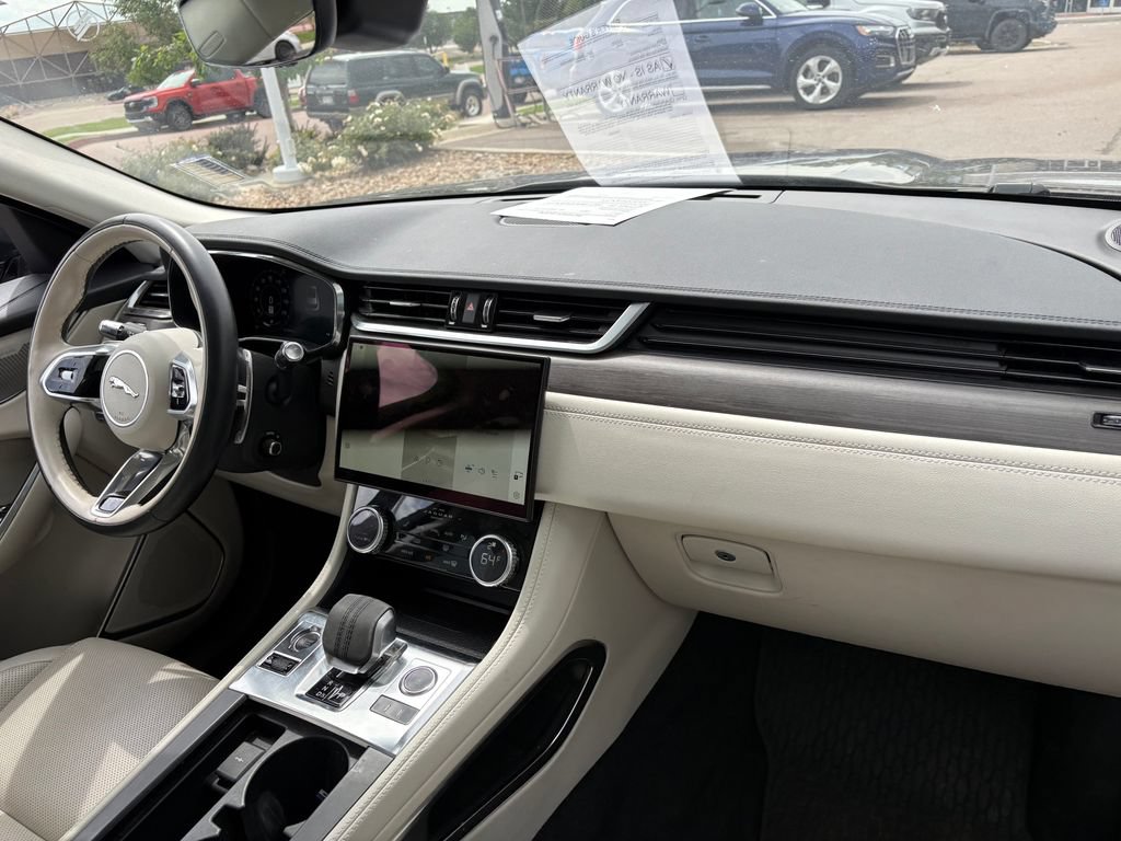 Used 2021 Jaguar F-PACE S AWD/4WD image 31