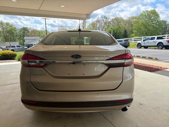 Used 2017 Ford Fusion SE w/ Fusion SE Technology Package FWD image 8