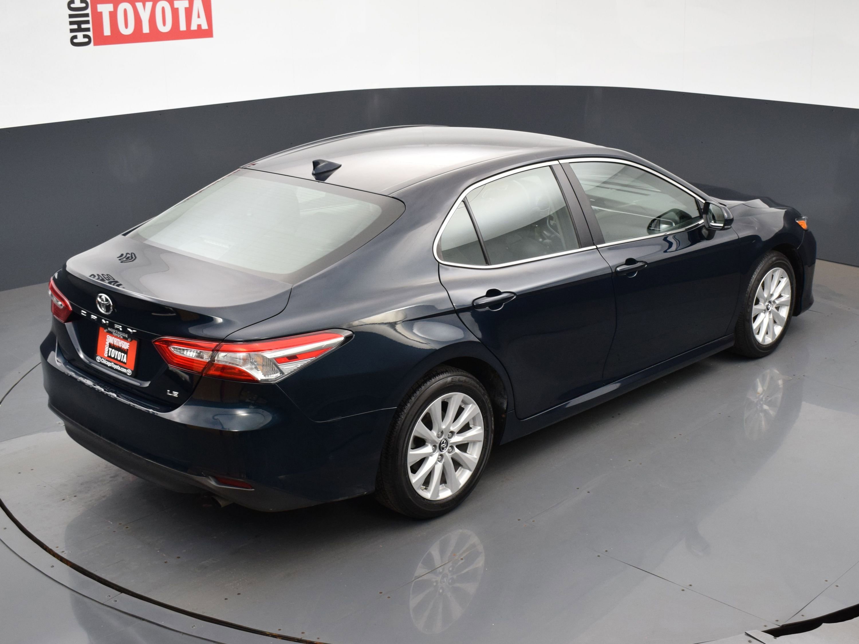 Used 2019 Toyota Camry LE image 19