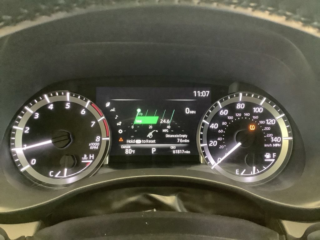 Used 2023 Toyota Highlander XLE AWD/4WD image 13