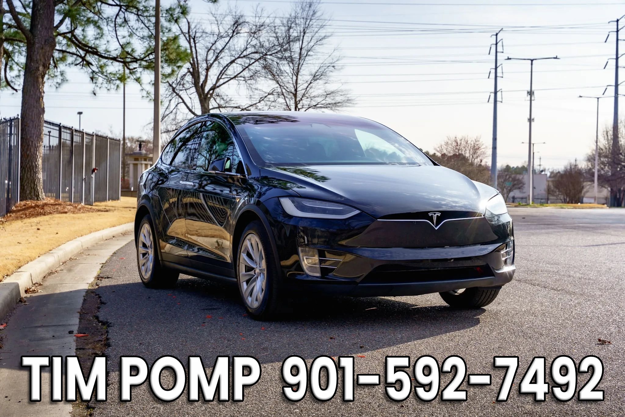 Used 2019 Tesla Model X image 3