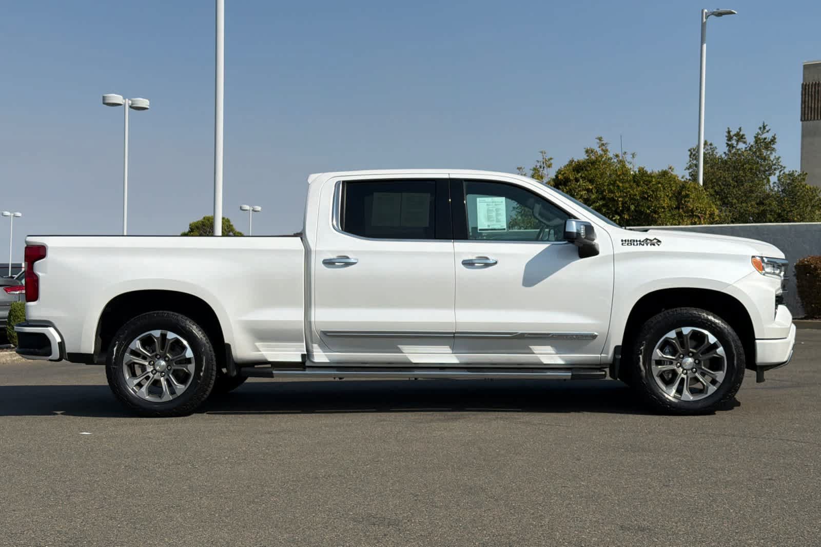 Used 2023 Chevrolet Silverado 1500 High Country w/ Max Trailering Package AWD/4WD image 6