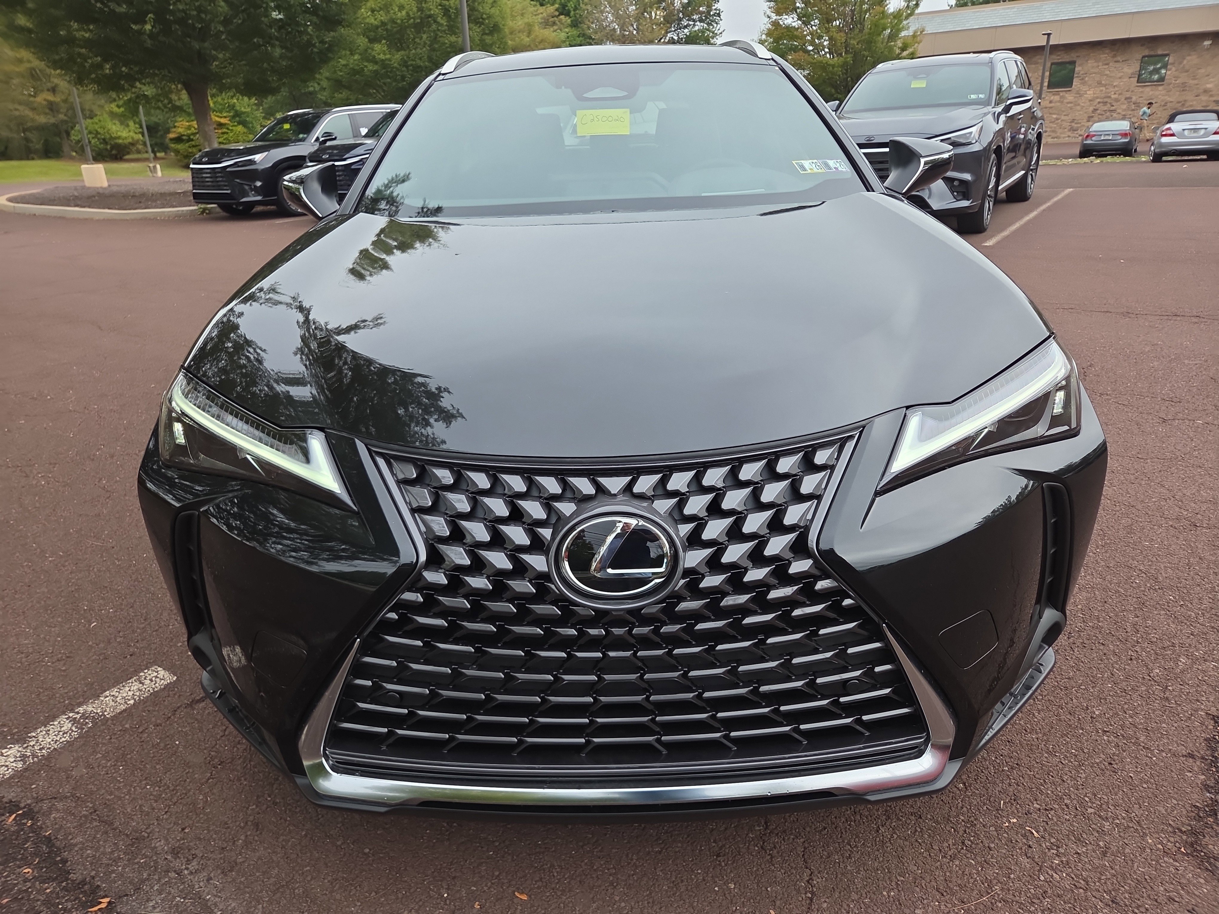 New 2025 Lexus UX 300h AWD image 5