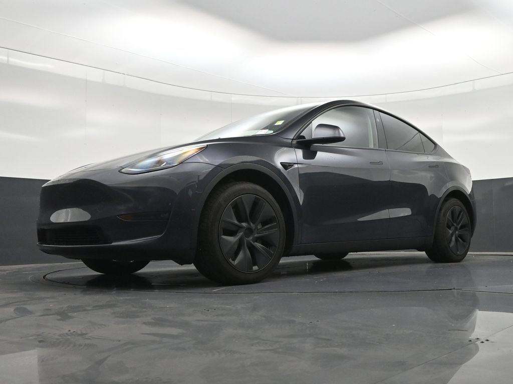 Used 2024 Tesla Model Y Long Range AWD/4WD image 22