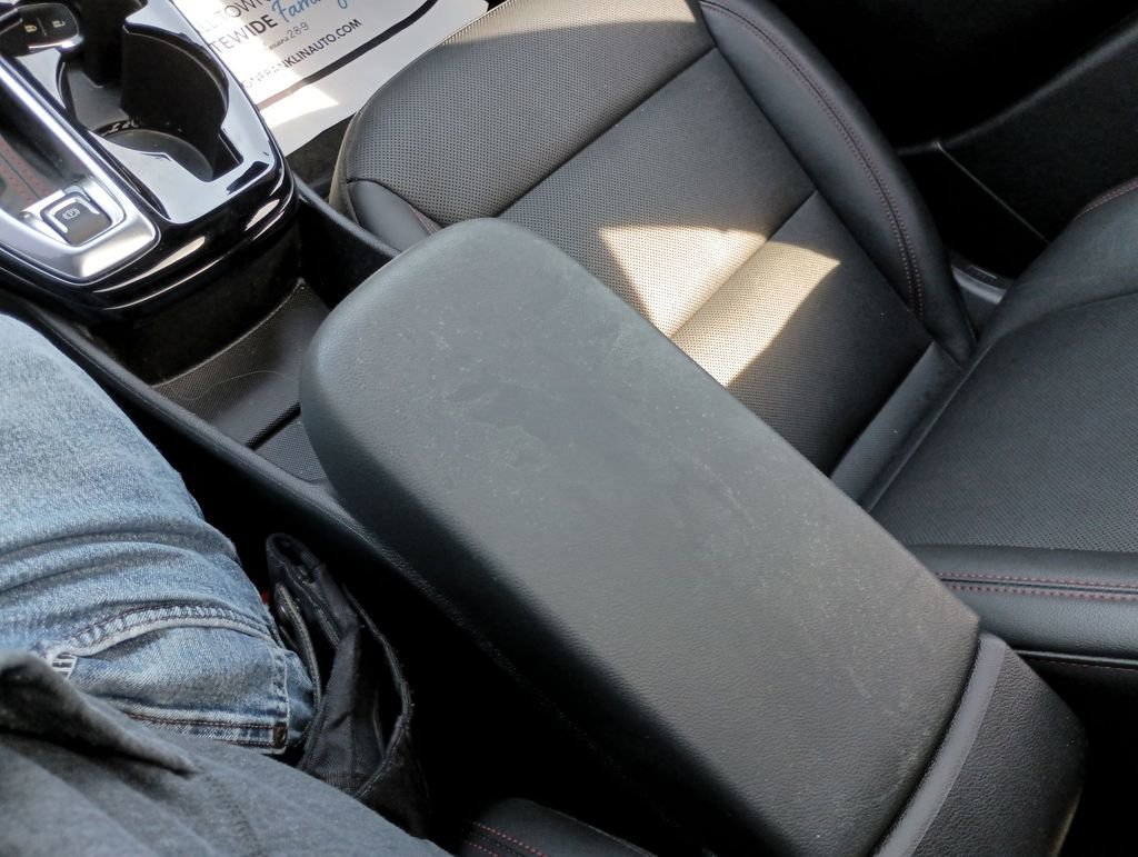 Used 2025 Chevrolet Trax RS w/ Sunroof Package FWD image 27