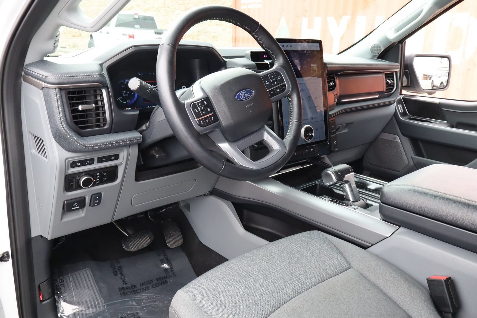 Used 2024 Ford F150 Lightning Flash AWD/4WD image 18
