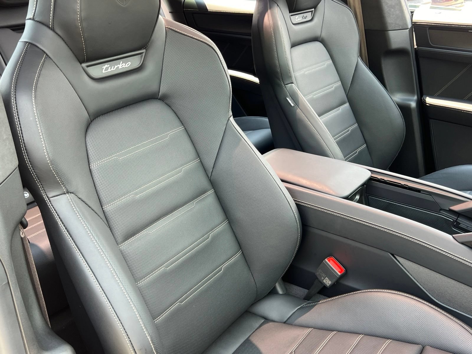 New 2026 Porsche Cayenne Turbo AWD/4WD image 18