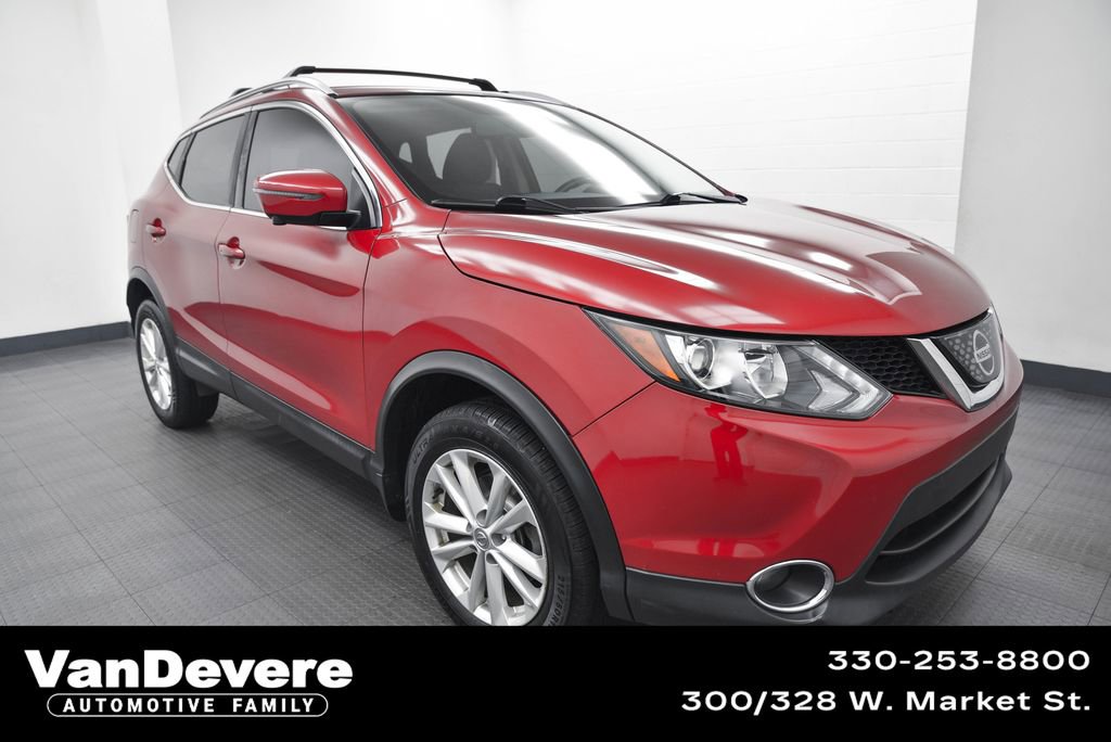 Used 2018 Nissan Rogue Sport SV w/ SV Technology Package image 1