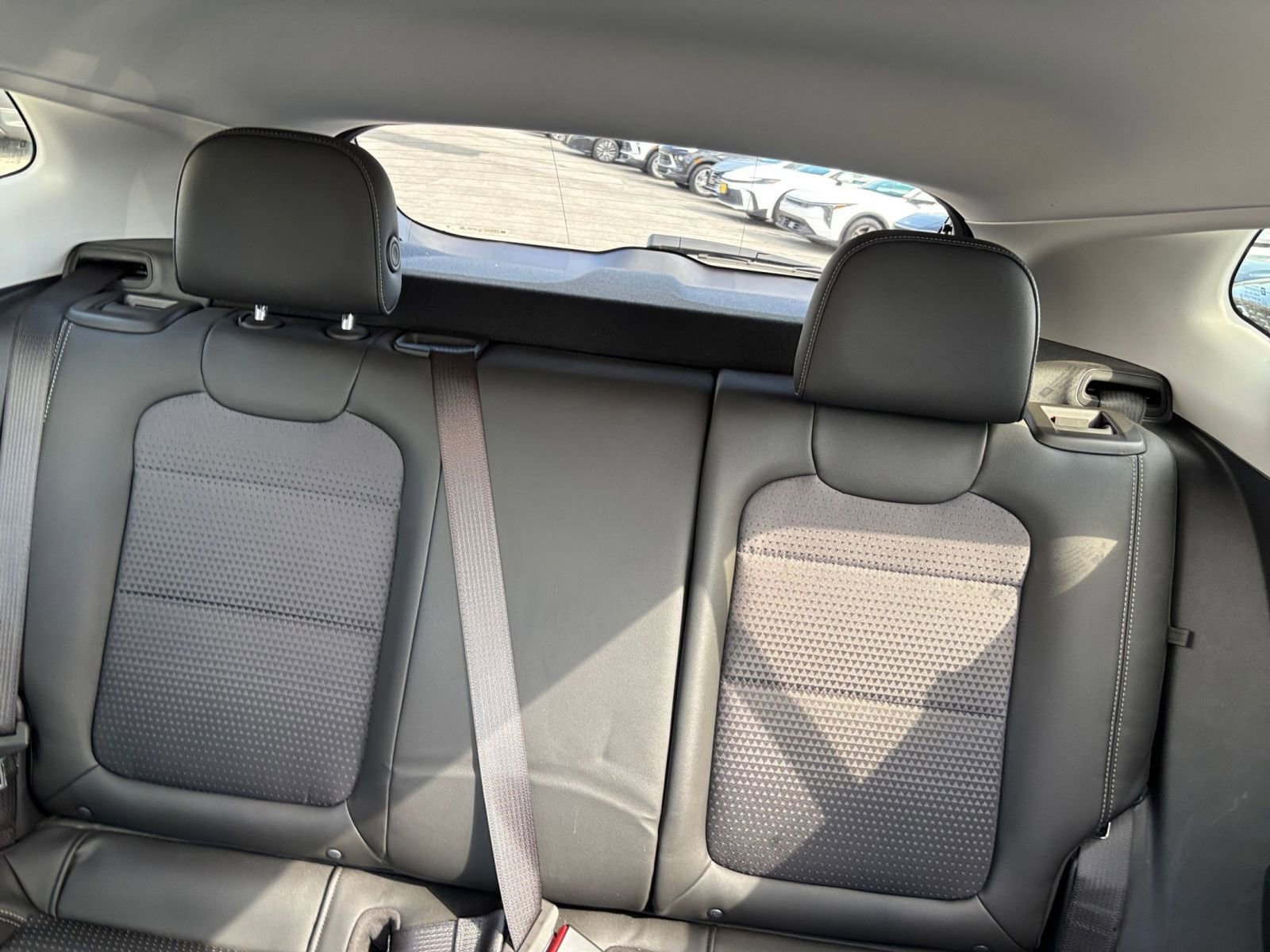 Used 2025 Chevrolet Trax LT w/ LT Convenience Package FWD image 37