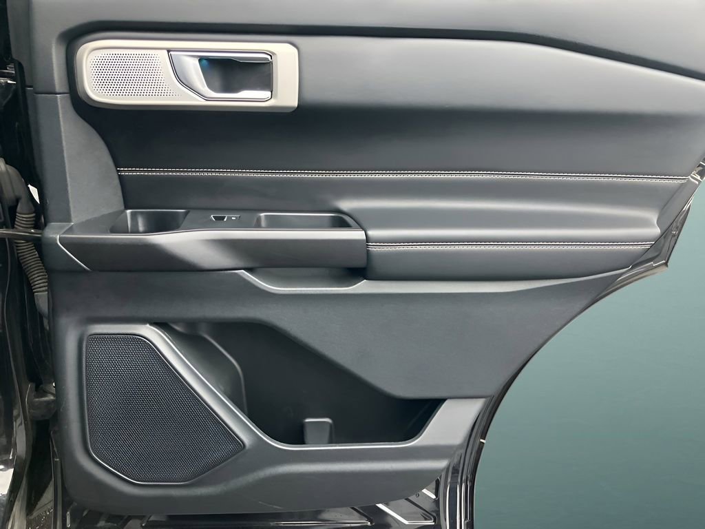 Used 2020 Ford Explorer ST w/ Premium Technology Package image 50