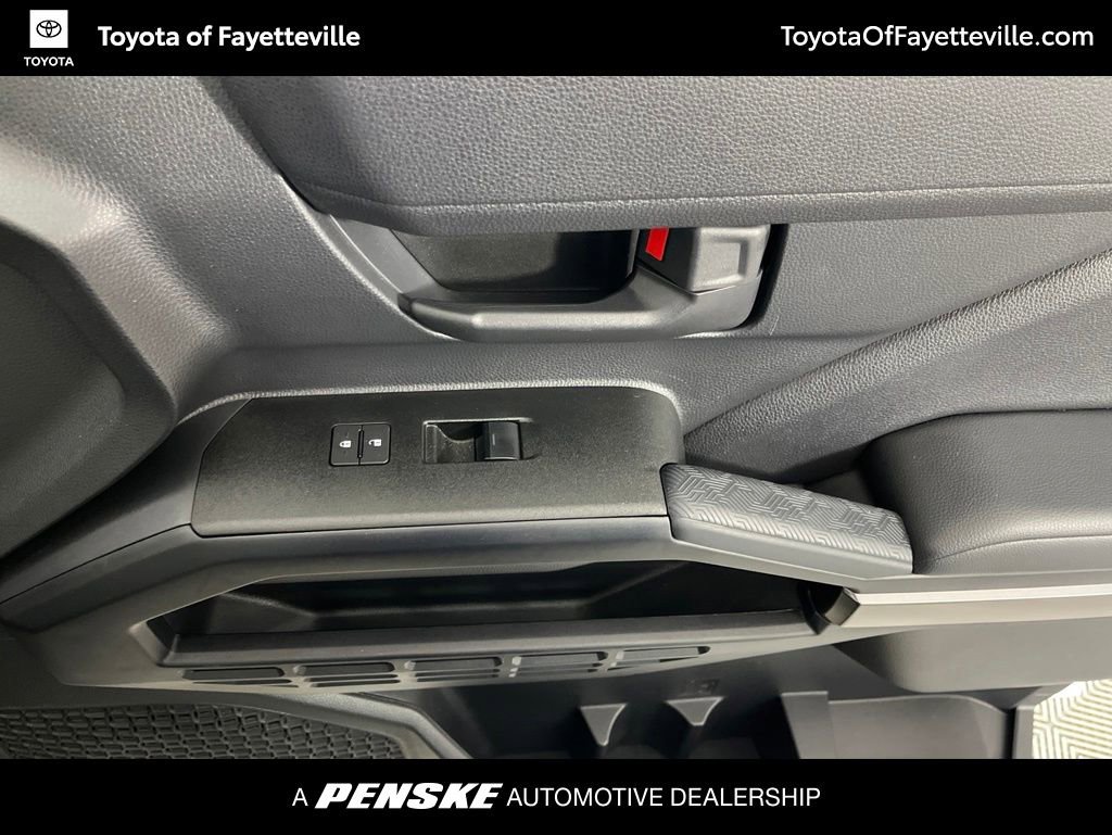 Certified 2025 Toyota 4Runner SR5 AWD/4WD image 19