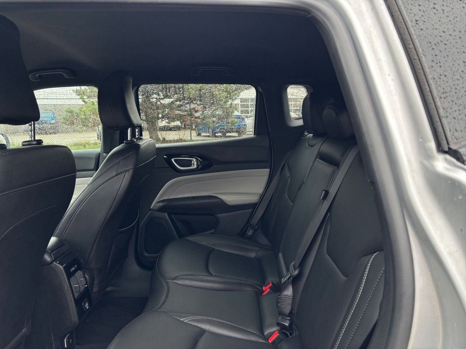 Used 2025 Jeep Compass Limited AWD/4WD image 28