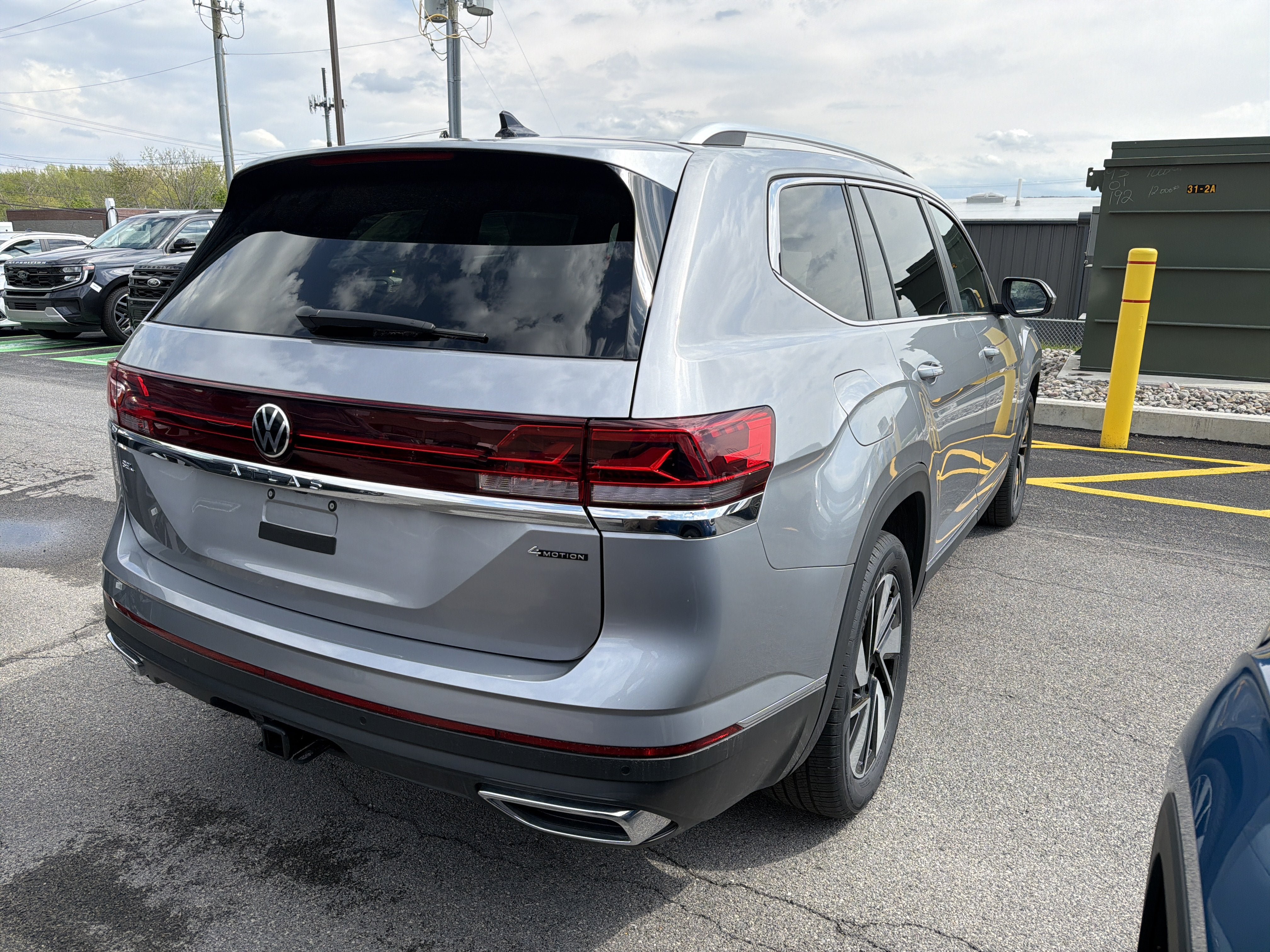 New 2026 Volkswagen Atlas SEL AWD/4WD image 7