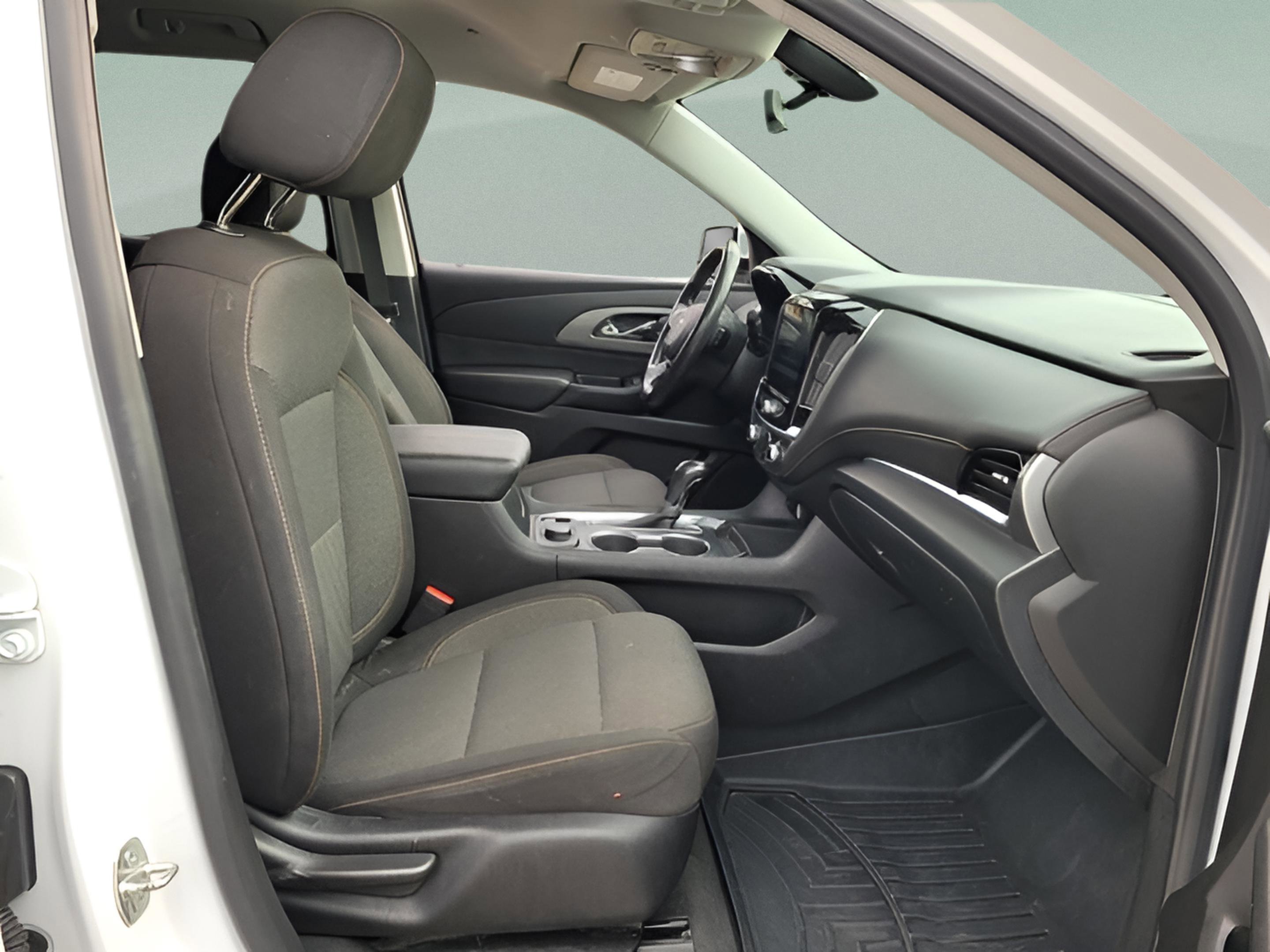 Used 2019 Chevrolet Traverse LT image 31