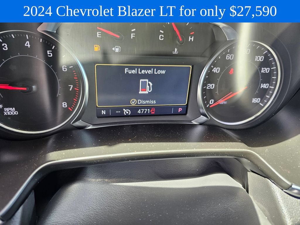 Used 2024 Chevrolet Blazer LT FWD image 27