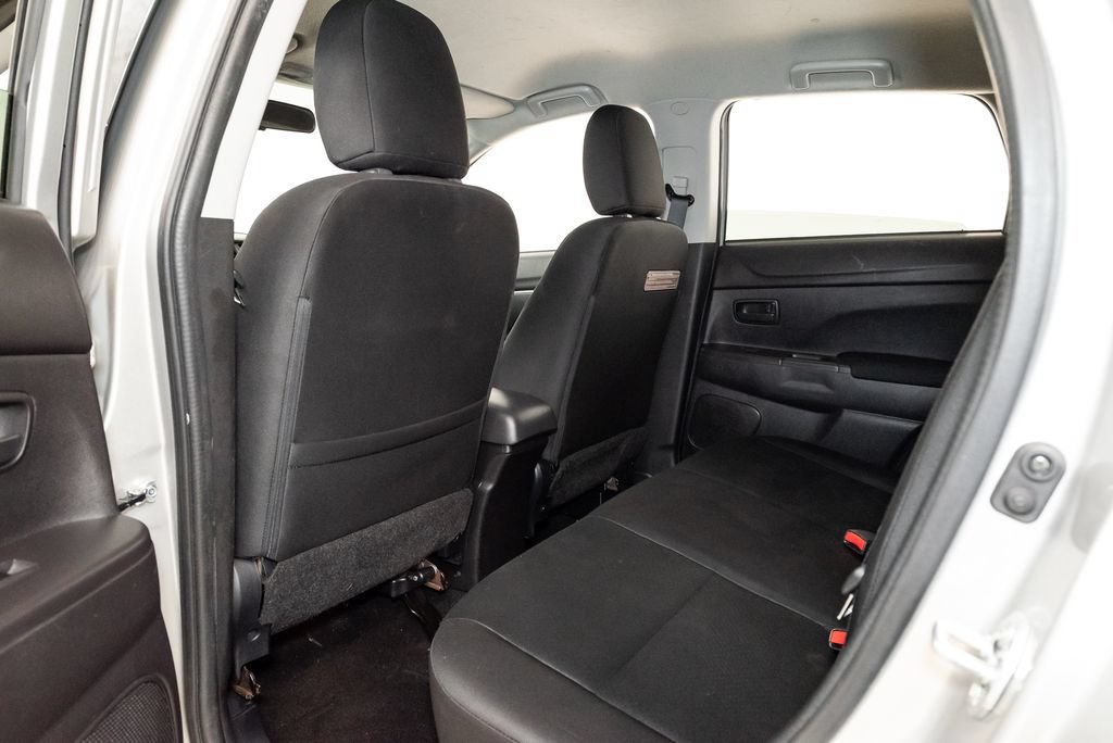 Used 2015 Mitsubishi Outlander Sport ES FWD image 19