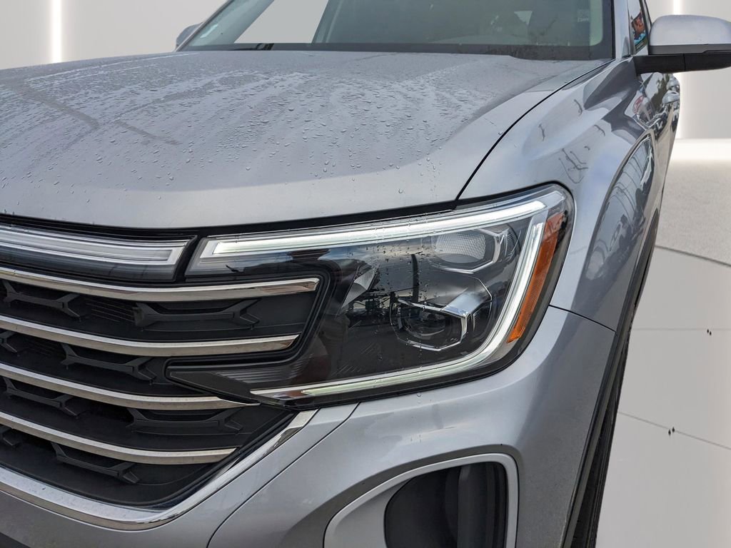 Certified 2025 Volkswagen Atlas SE AWD/4WD image 10
