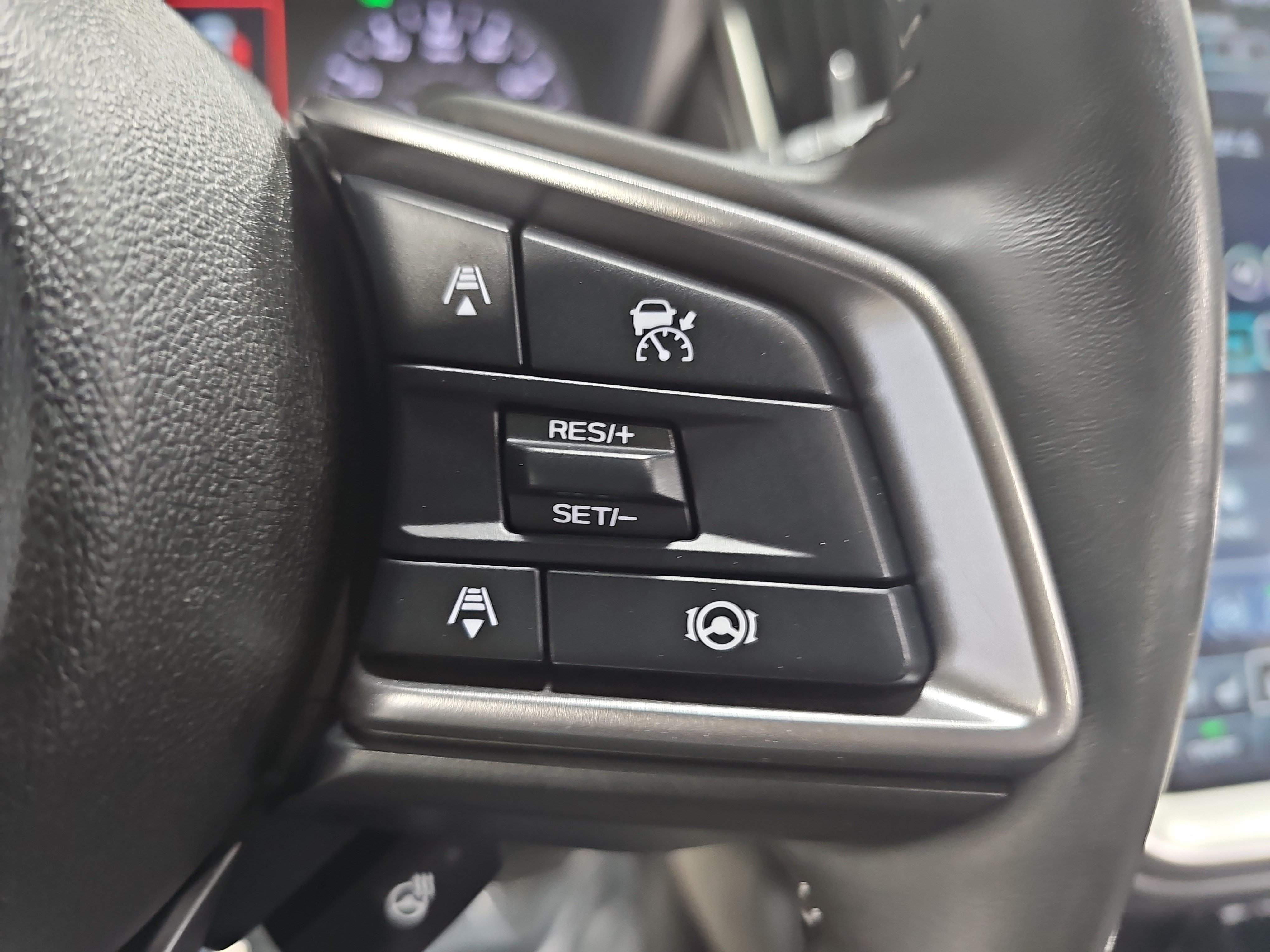 Used 2025 Subaru Outback Touring AWD/4WD image 18