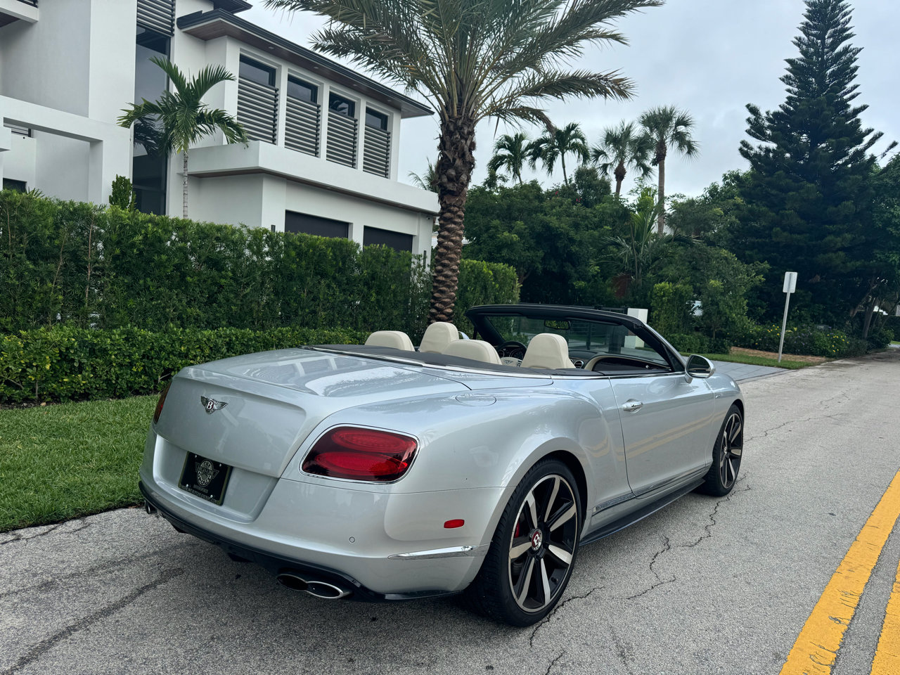 Used 2014 Bentley Continental GT V8 S image 11