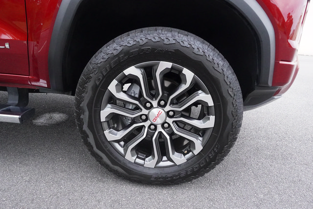 Used 2023 GMC Canyon Denali AWD/4WD image 35