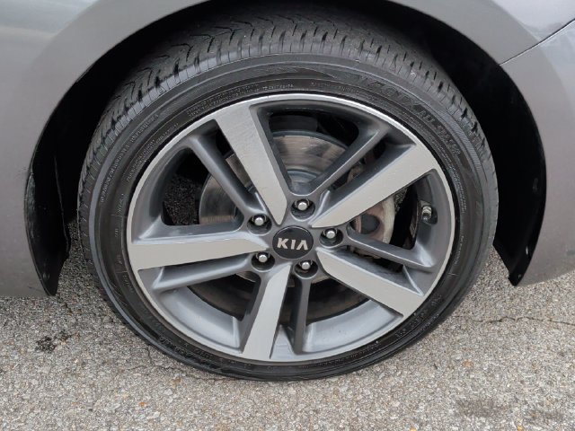 Used 2017 Kia Forte EX FWD image 9