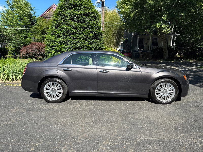 Used 2013 Chrysler 300 C w/ Light Group AWD/4WD image 6