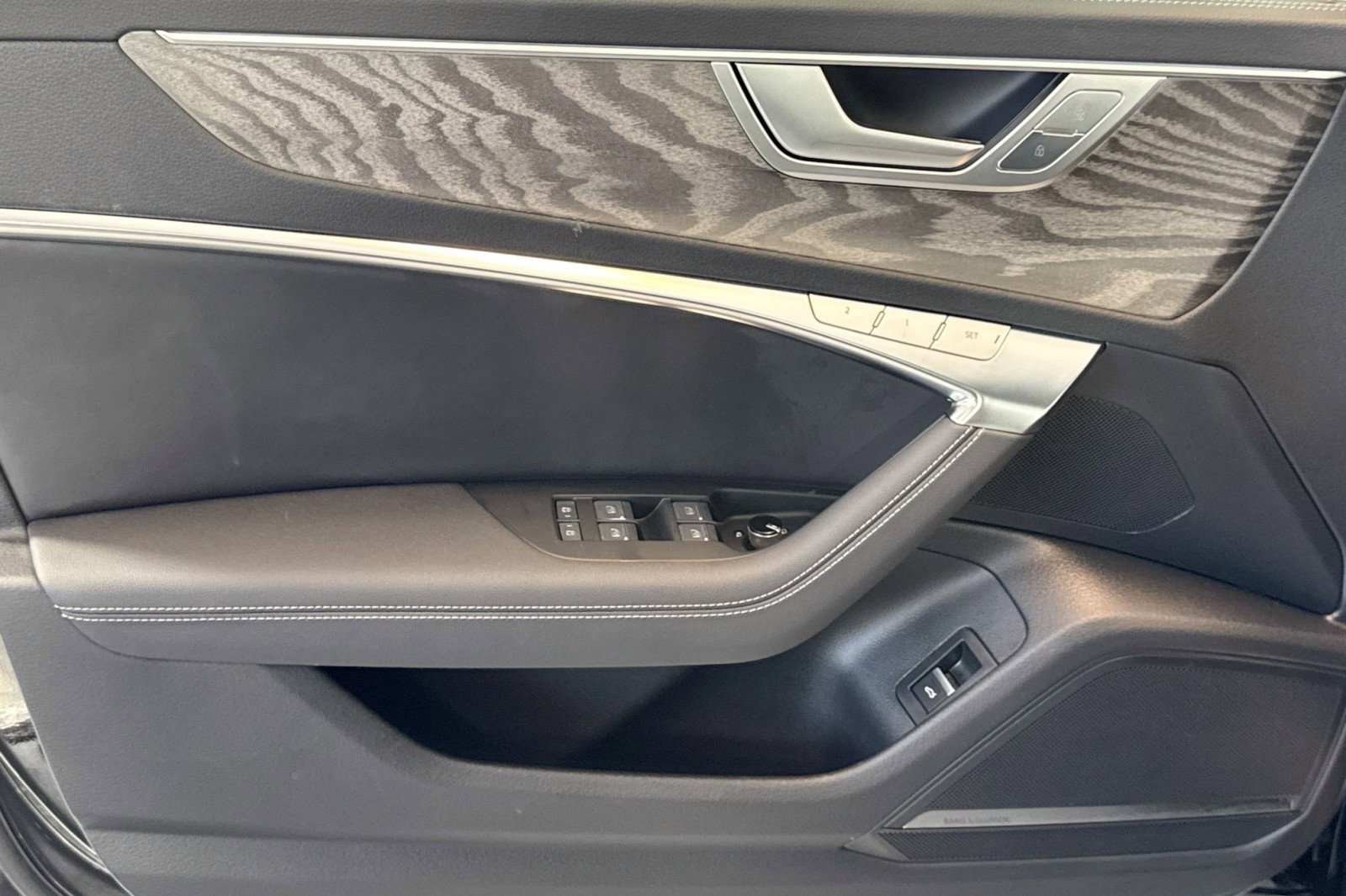 Used 2025 Audi A6 Premium Plus w/ Premium Plus Package image 17