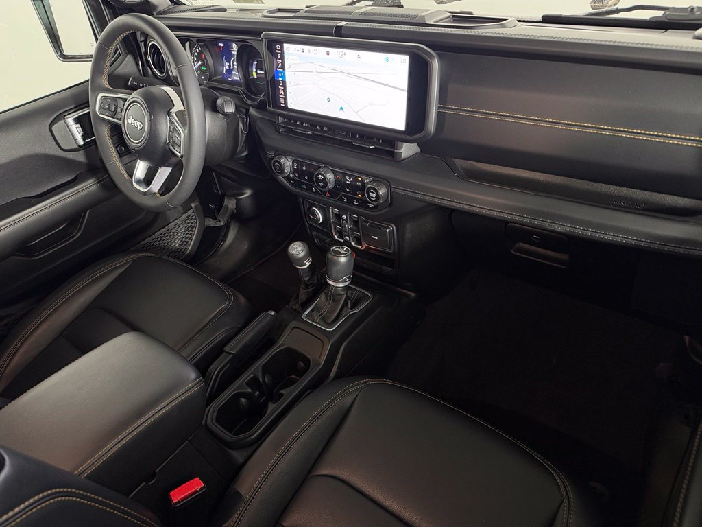 Used 2024 Jeep Wrangler Unlimited Sahara w/ Technology Group AWD/4WD image 14
