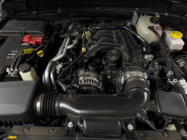 Used 2024 Jeep Wrangler Sahara w/ Technology Group image 13