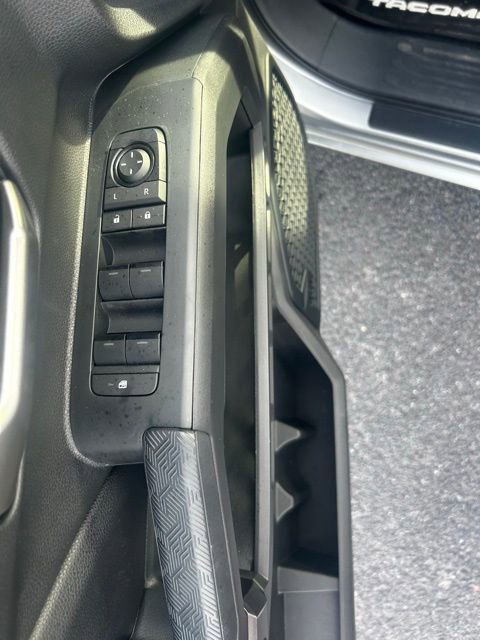 Used 2024 Toyota Tacoma TRD Off-Road w/ TRD Off Road Upgrade Package image 11