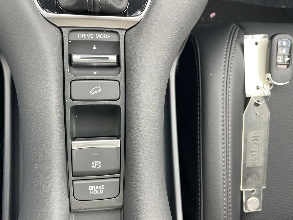 New 2026 Honda HR-V EX-L image 32