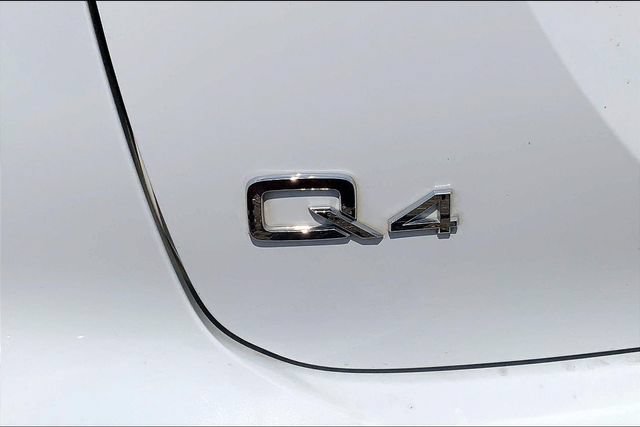 Used 2023 Audi Q4 e-tron Premium Plus w/ Premium Plus AWD/4WD image 8