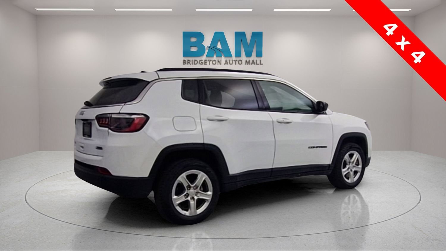 Used 2024 Jeep Compass Latitude image 7
