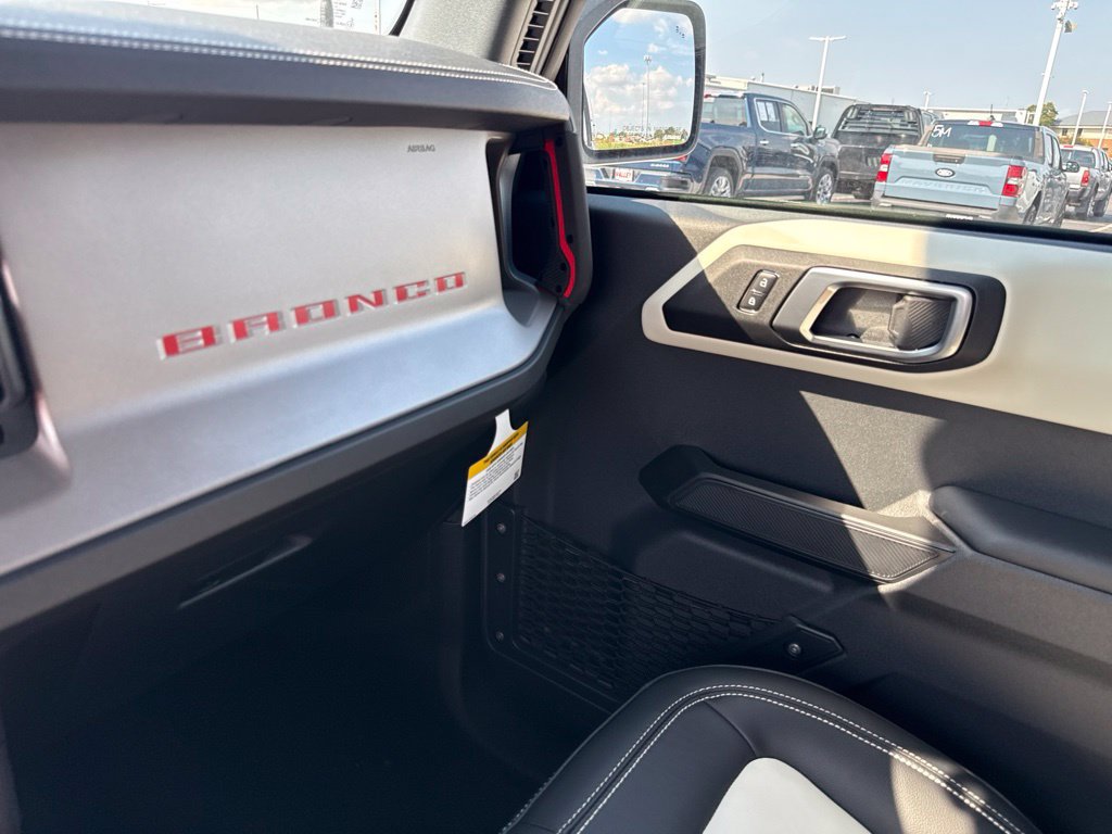 New 2026 Ford Bronco Outer Banks w/ Sasquatch Package AWD/4WD image 46